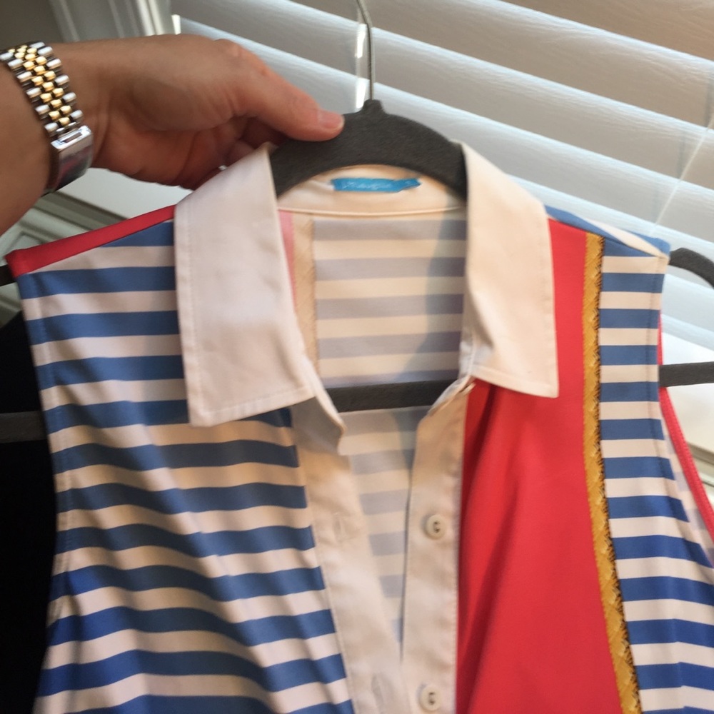 Like NEW J. McLaughlin top size small